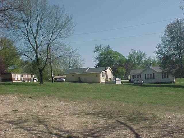 4956 CR 4490 in Pomona, MO - Foto de edificio