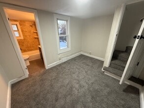 182 E Sharpnack St in Philadelphia, PA - Building Photo - Building Photo