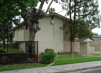 1920 Wallace Ave in Costa Mesa, CA - Building Photo - Building Photo