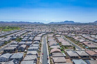 742 Monroe Hl Pl in Henderson, NV - Building Photo - Building Photo