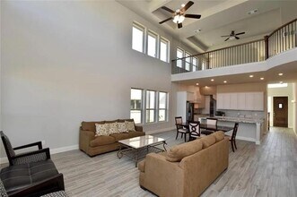 1004 Sundrop Dr in Little Elm, TX - Building Photo - Building Photo