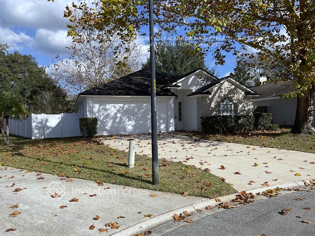 6087 Alpenrose Ave in Jacksonville, FL - Building Photo - Building Photo