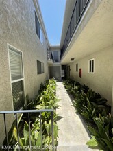 11970 Iowa Ave in Los Angeles, CA - Building Photo - Building Photo