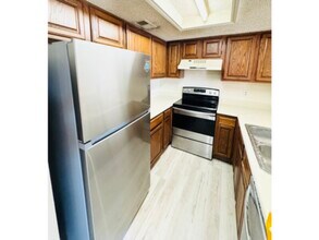 1324 Bluffview Dr in Seagoville, TX - Building Photo - Building Photo