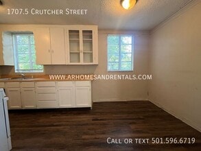1707.5 Crutcher St in North Little Rock, AR - Building Photo - Building Photo