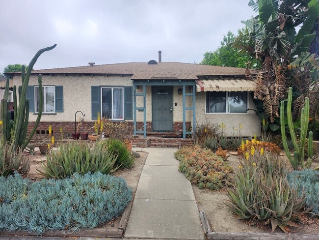 3237 Orange Ave