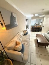 980 NW 78th Ave in Miami, FL - Building Photo - Building Photo
