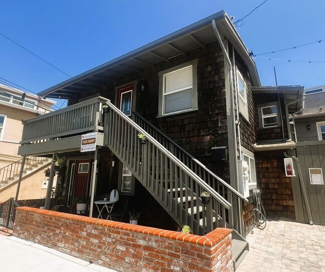 6615 E Ocean Blvd in Long Beach, CA - Building Photo - Building Photo