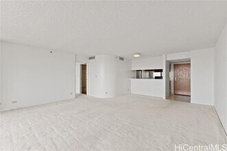 581 Kamoku St in Honolulu, HI - Building Photo - Building Photo