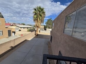 2140 Webster St, Unit D in North Las Vegas, NV - Building Photo - Building Photo