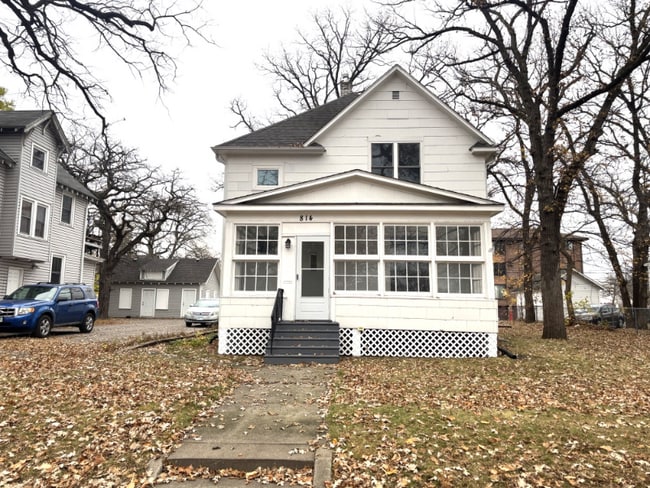 814 6th Ave S in St. Cloud, MN - Building Photo - Building Photo