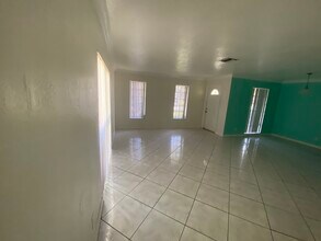 5961 NW 19th Ct, Unit 5961 in Lauderhill, FL - Building Photo - Building Photo