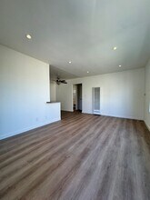 4327 Inglewood Blvd in Los Angeles, CA - Building Photo - Interior Photo