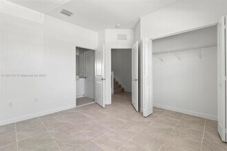 12154 NW 24th Ct in Miami, FL - Building Photo - Building Photo