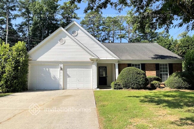 property at 207 Park Forest Way NW