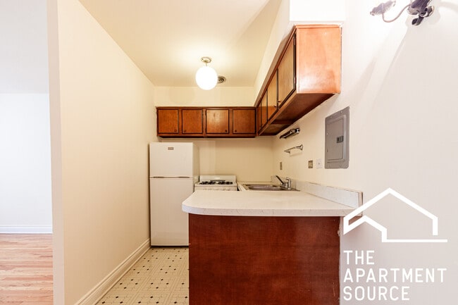 660 W Wrightwood Ave, Unit 101 in Chicago, IL - Building Photo - Building Photo