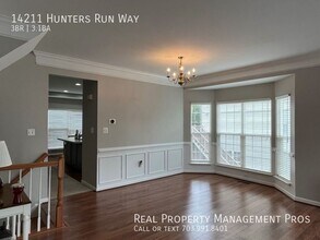 14211 Hunters Run Way in Gainesville, VA - Building Photo - Building Photo