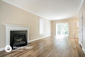 1901 Fernwood Dr in Greensboro, NC - Foto de edificio - Building Photo