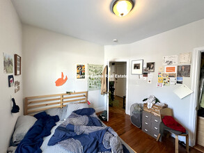 69 Raymond Ave, Unit 1 in Somerville, MA - Foto de edificio - Building Photo
