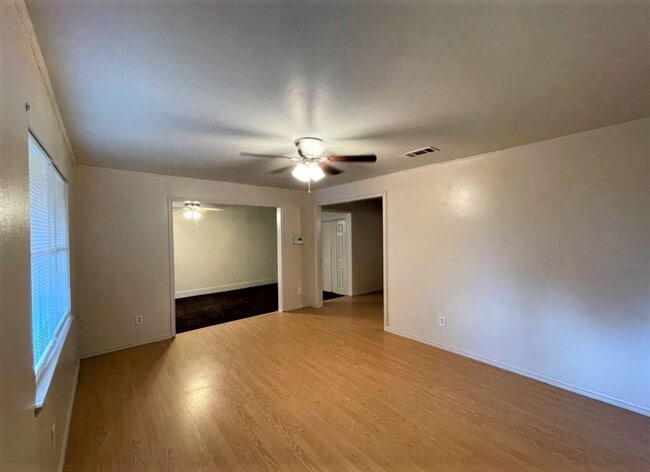 5030 Stardust Dr in Beaumont, TX - Building Photo - Building Photo