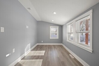 275 Market St in Rockland, MA - Foto de edificio - Building Photo