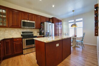 10926 Brooklawn Rd in Highlands Ranch, CO - Foto de edificio - Building Photo