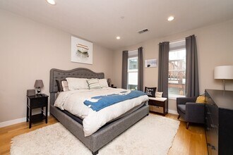 280 Gold St in Boston, MA - Building Photo - Building Photo