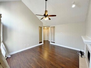 3147 Royal Gable Dr in Dallas, TX - Building Photo - Building Photo