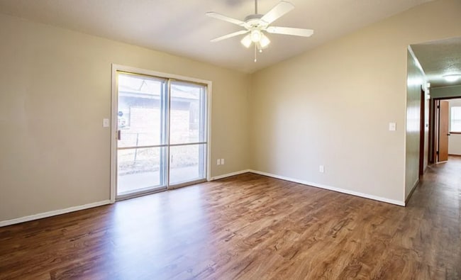 1301 Hazelwood Dr in Midwest City, OK - Building Photo - Building Photo