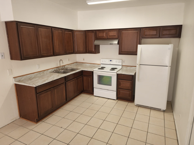 499 E Navajo Ave in Apache Junction, AZ - Building Photo