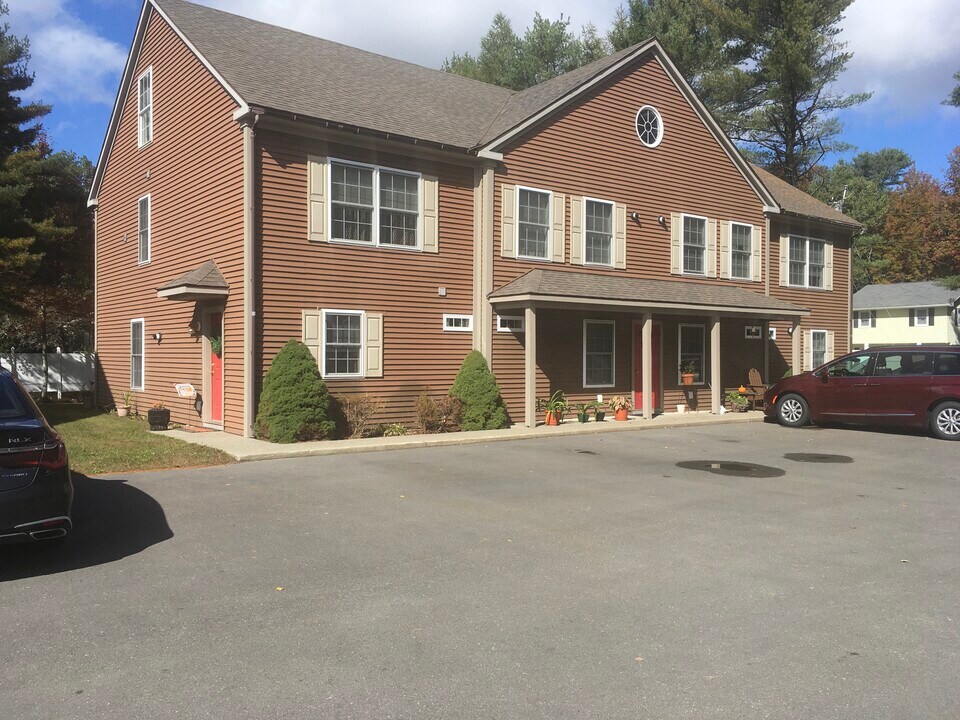 7 Carlisle St in Ellsworth, ME - Building Photo