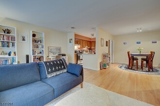 361 Claremont Ave-Unit -1 in Montclair, NJ - Building Photo - Building Photo