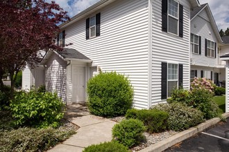 Brookhaven Condominiums in Hayden, ID - Building Photo - Building Photo