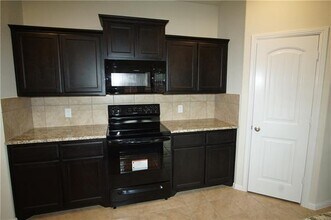724 Zeke Lake Trl in Fort Worth, TX - Building Photo - Building Photo