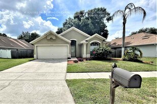 6127 Weatherwood Cir in Wesley Chapel, FL - Building Photo