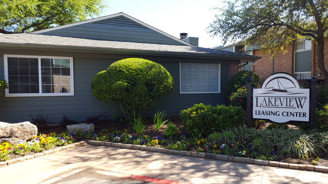 Lakeview Townhomes photo'