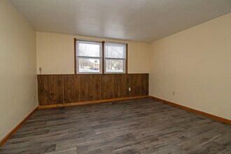 1126 13th St S in St. Cloud, MN - Foto de edificio - Building Photo