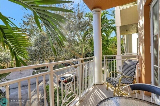 1345 SW 4th Ct in Fort Lauderdale, FL - Foto de edificio - Building Photo