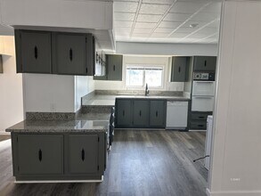 1828 E Radar Ave in Ridgecrest, CA - Building Photo - Building Photo