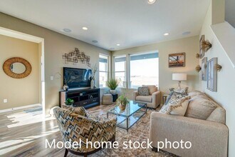 4865 Oakley Dr in Timnath, CO - Building Photo - Building Photo