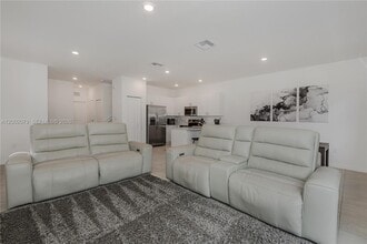 13037 SW 286th Wy in Homestead, FL - Building Photo - Building Photo