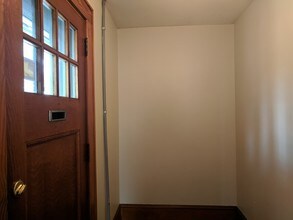 34 McDuffie St in Manchester, NH - Building Photo - Building Photo
