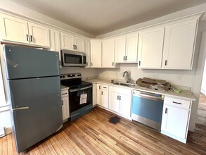 138 K St, Unit 1 in Boston, MA - Building Photo - Building Photo