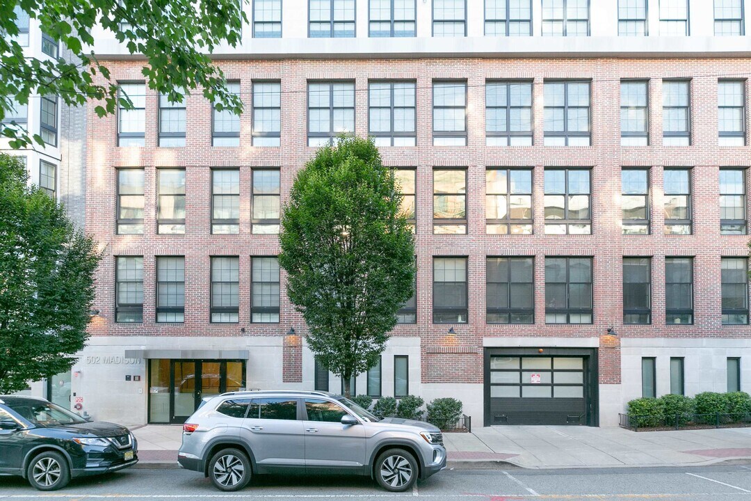 502 Madison St in Hoboken, NJ - Building Photo