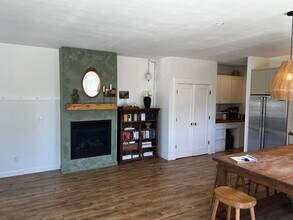 20655 Cooley Rd in Bend, OR - Building Photo - Building Photo