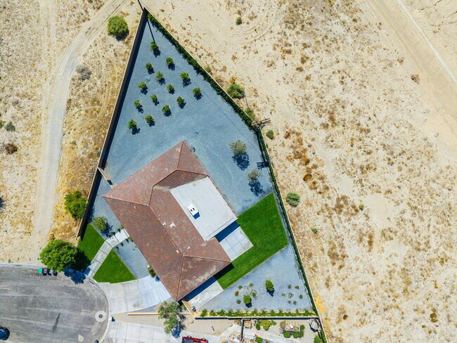 property at 79869 Hummingbird Ln