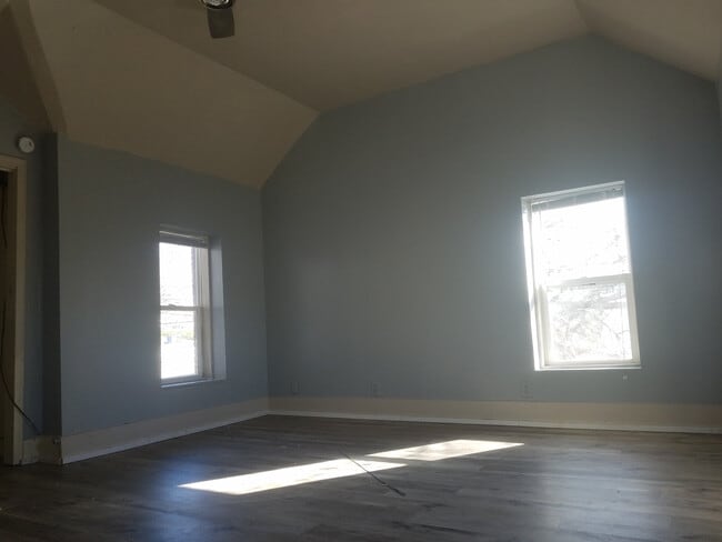 628 Clark Ave, Unit B