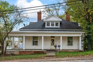 1603 Highland Ave in Columbia, TN - Building Photo