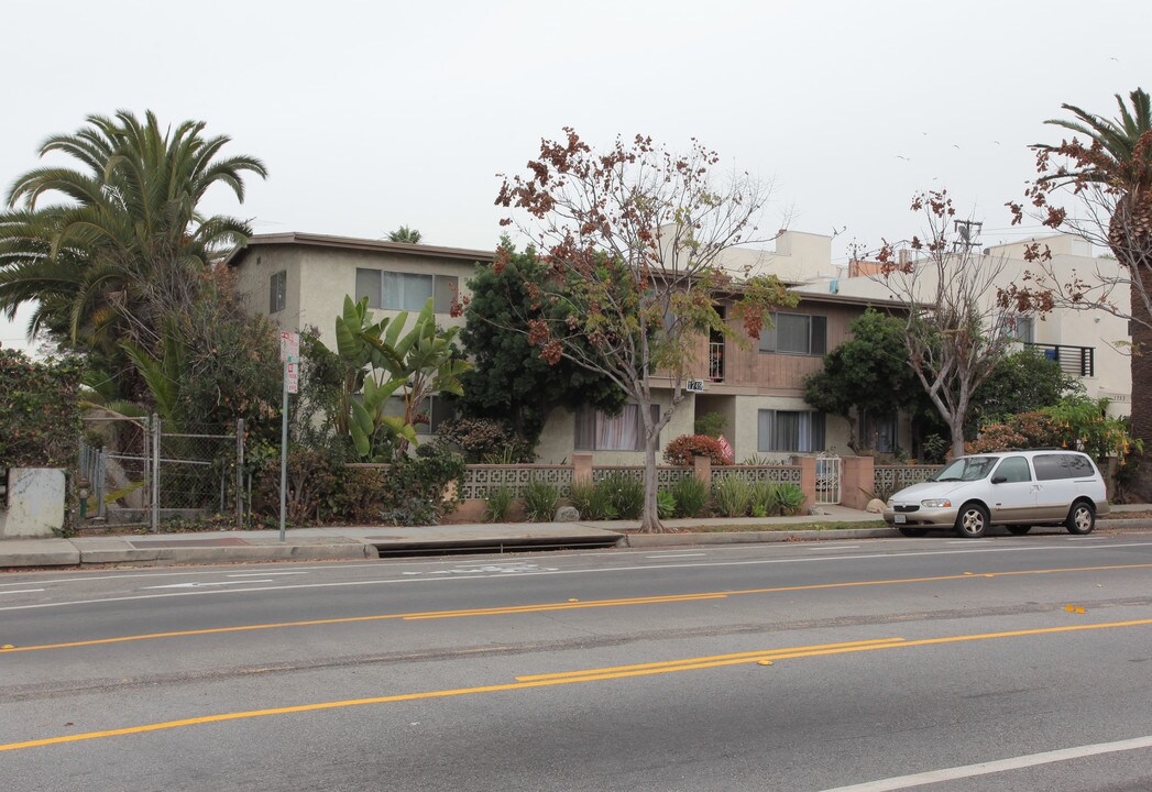 1749 17th St in Santa Monica, CA - Building Photo