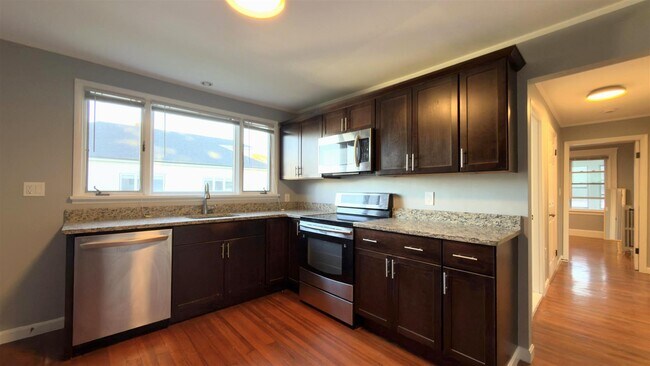 62 Billings Ave, Unit 2 in Medford, MA - Building Photo - Building Photo